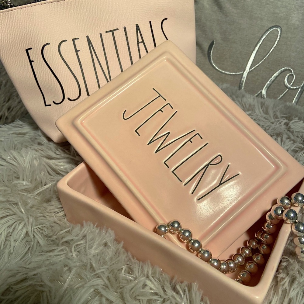 Pink Rae Dunn Jewelry Box๐& cosmetics ๐Bag - Picture 5 of 5